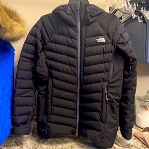 Womens Black North Face insulated ski jacket size Medium